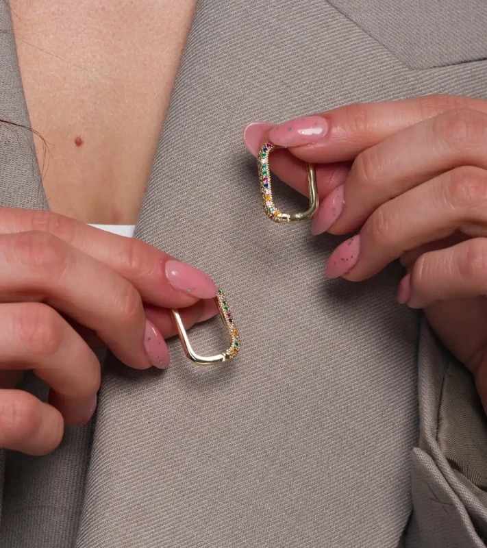 Kolczyki damskie wiszące perły kwiaty złote srebrne  7.webp