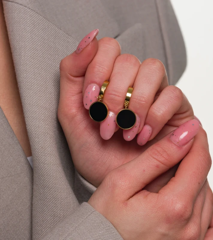 Kolczyki damskie wiszące perły kwiaty złote srebrne  16.webp