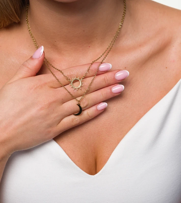 Biżuteria stalowa naszyjnik kolczyki broszka 300.webp