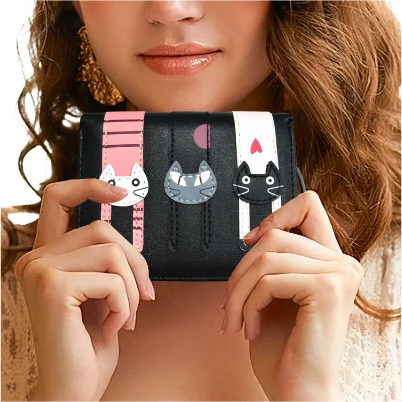 Portfel damski praktyczny portmonetka ozdobny koci skórzany czarny 1.webp