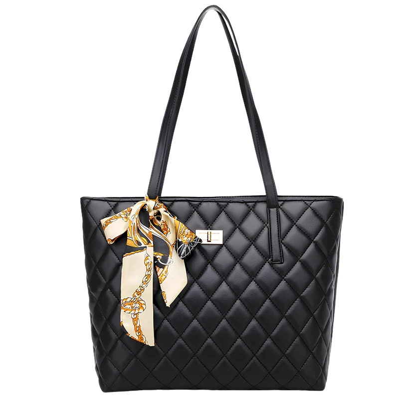 Czarna Torebka Damska Tote Pikowana Duża Pojemna Elegancka1.webp