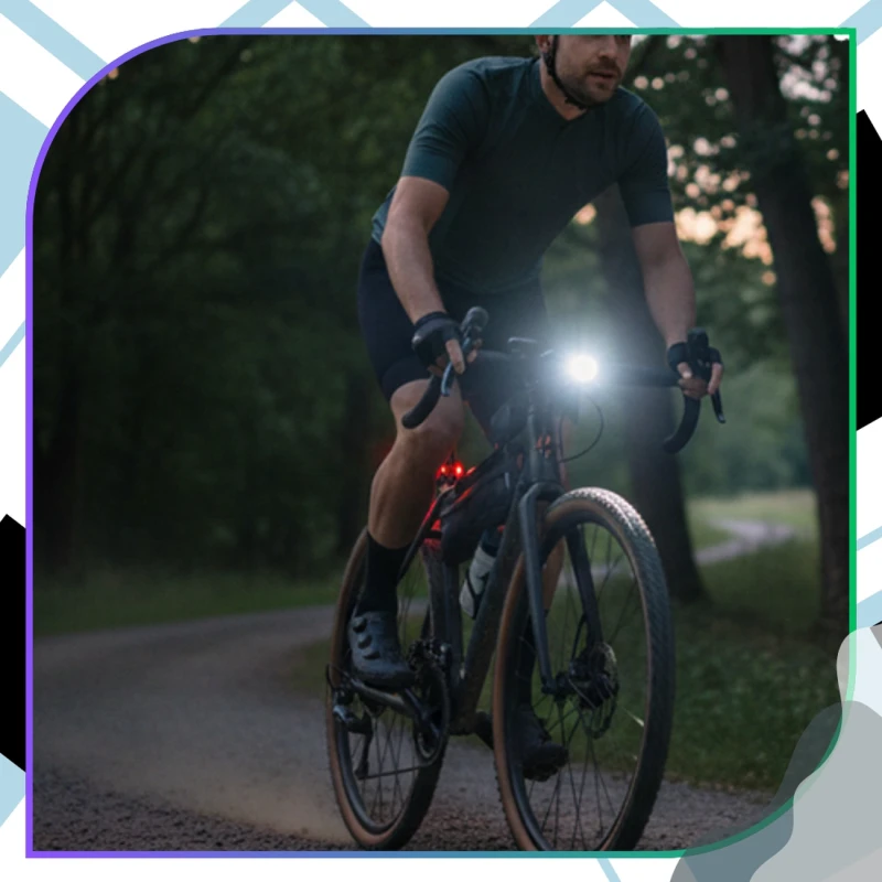 Inteligentna lampka rowerowa LED z czujnikiem światła i wyświetlaczem10.webp